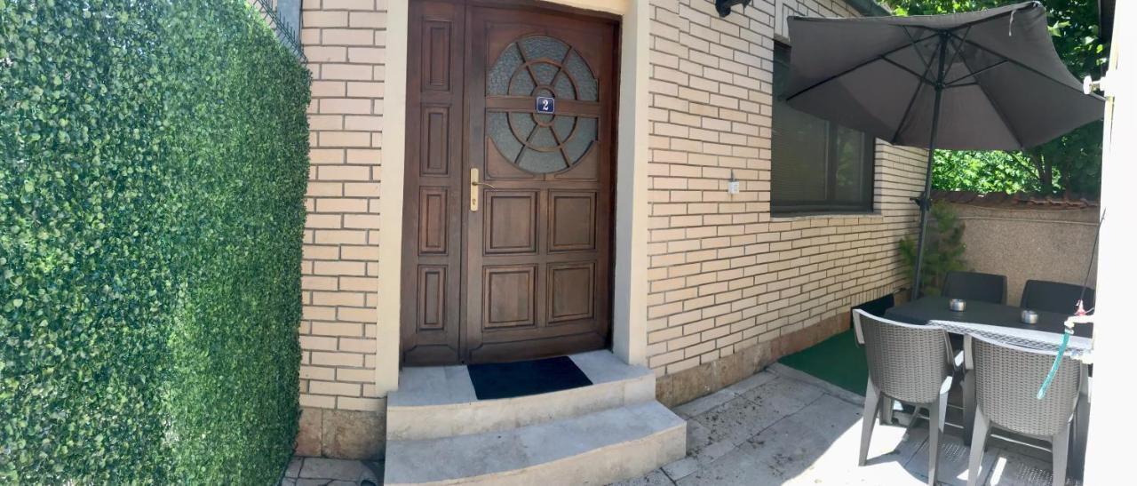 Home Base Apartments Skopje Ngoại thất bức ảnh